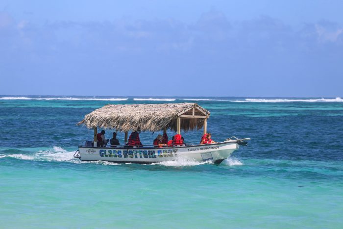 łódź na karaibach dominikana