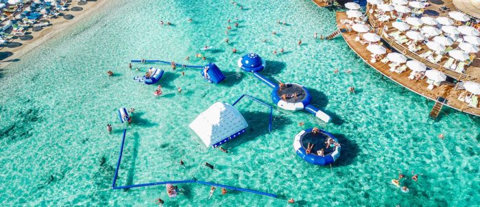 basen-i-atrakcje-wodne-w-Salamis-Bay-Conti