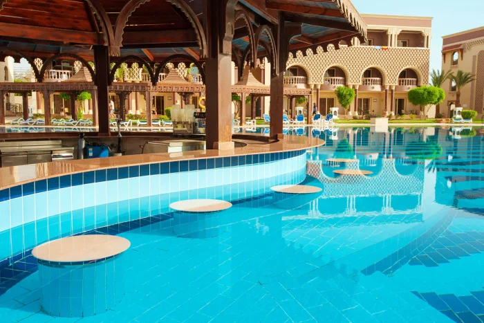 sentido-mamlouk-palace-resort-pool-bar