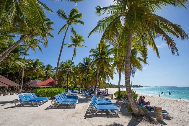 Gdzie polecieć na ezzotytczną wycieczkę w listopadzie Dominikana to dobry wybór