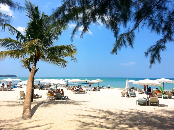 plaża w tajlandii na wakacje
