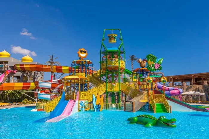 aladdin-beach-basen-aquapark-zjezdzalnia-brodzik-dla-dzieci