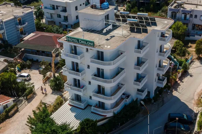 widok na hotel Drilon w Albanii opinie