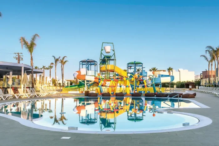 stella-palace-aqua-park-resort-basen-brodzik