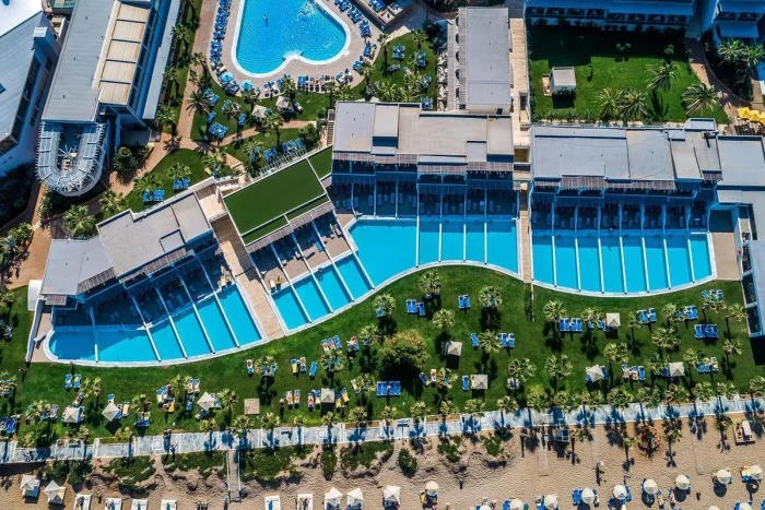 lyttos-beach-teren-hotelu-plaza