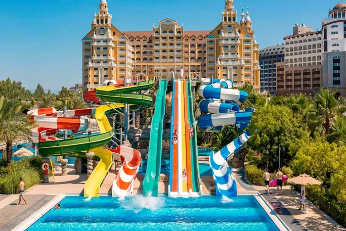 royal-holiday-palace-obiekt-aquapark