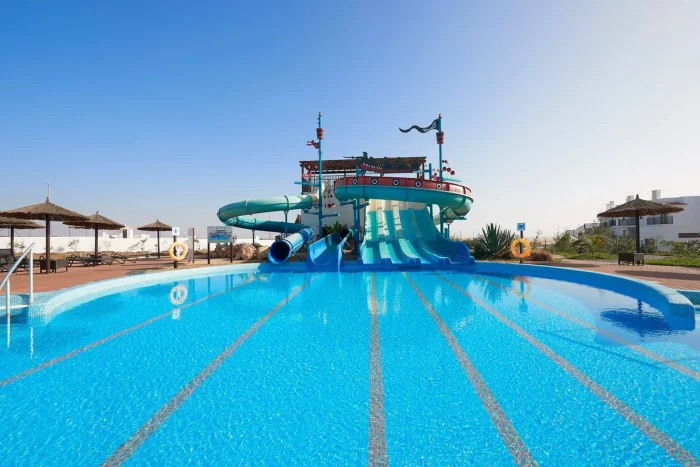 melia-dunas-beach-resort-spa-basen-zjezdzalnia-dla-dzieci